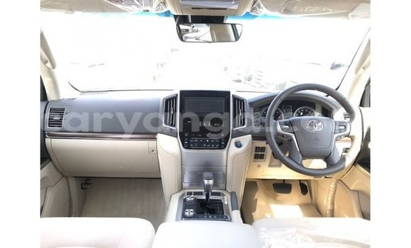 Buy Import Toyota Land Cruiser White Car in Import - Dubai in Malawi Buy Import Toyota Land Cruiser White Car in Import - Dubai in Malawi