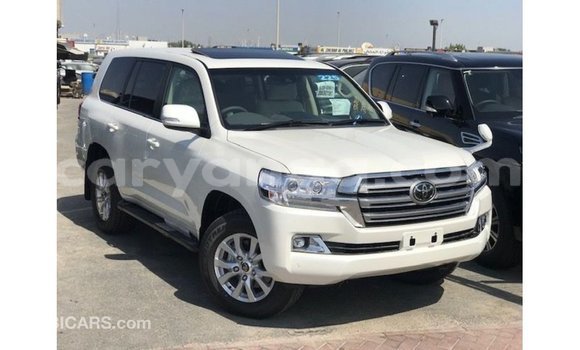 Buy Import Toyota Land Cruiser White Car in Import - Dubai in Malawi Buy Import Toyota Land Cruiser White Car in Import - Dubai in Malawi
