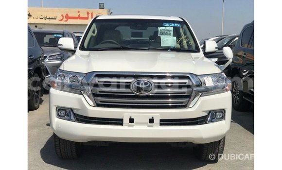 Buy Import Toyota Land Cruiser White Car in Import - Dubai in Malawi Buy Import Toyota Land Cruiser White Car in Import - Dubai in Malawi