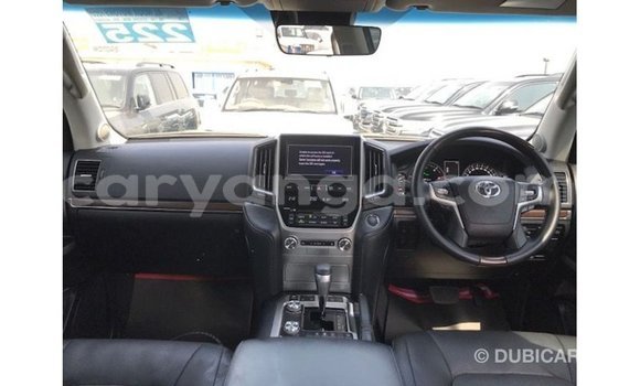 Buy Import Toyota Land Cruiser White Car in Import - Dubai in Malawi Buy Import Toyota Land Cruiser White Car in Import - Dubai in Malawi