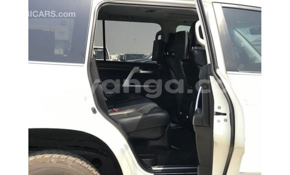 Buy Import Toyota Land Cruiser White Car in Import - Dubai in Malawi Buy Import Toyota Land Cruiser White Car in Import - Dubai in Malawi