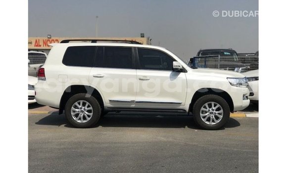 Buy Import Toyota Land Cruiser White Car in Import - Dubai in Malawi Buy Import Toyota Land Cruiser White Car in Import - Dubai in Malawi