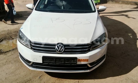 Buy Import Volkswagen Passat White Car in Blantyre in Malawi Buy Import Volkswagen Passat White Car in Blantyre in Malawi
