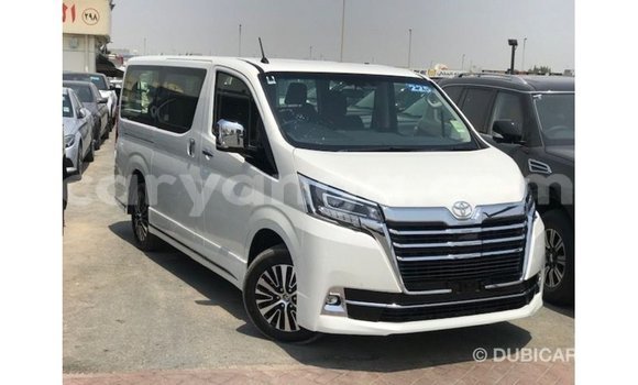 Buy Import Toyota Granvia White Car in Import - Dubai in Malawi Buy Import Toyota Granvia White Car in Import - Dubai in Malawi