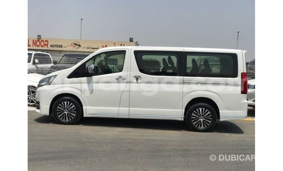 Buy Import Toyota Granvia White Car in Import - Dubai in Malawi Buy Import Toyota Granvia White Car in Import - Dubai in Malawi
