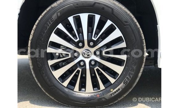 Buy Import Toyota Granvia White Car in Import - Dubai in Malawi Buy Import Toyota Granvia White Car in Import - Dubai in Malawi