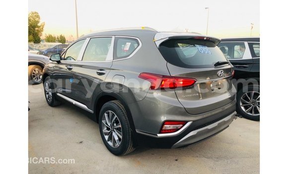 Nunua Imported Hyundai Santa Fe Brown Gari ndani ya Import - Dubai nchini Malawi Nunua Imported Hyundai Santa Fe Brown Gari ndani ya Import - Dubai nchini Malawi