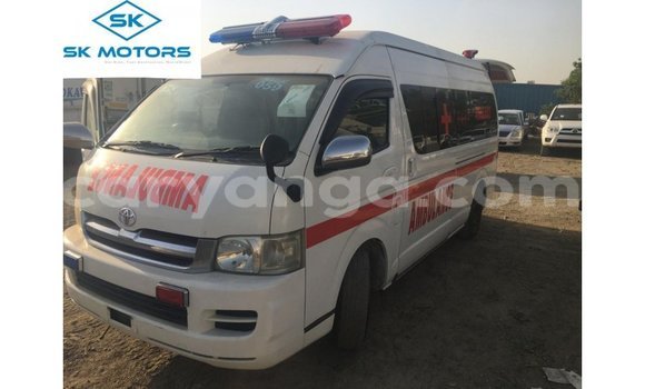 Nunua Imported Toyota Hiace White Gari ndani ya Import - Dubai nchini Malawi Nunua Imported Toyota Hiace White Gari ndani ya Import - Dubai nchini Malawi