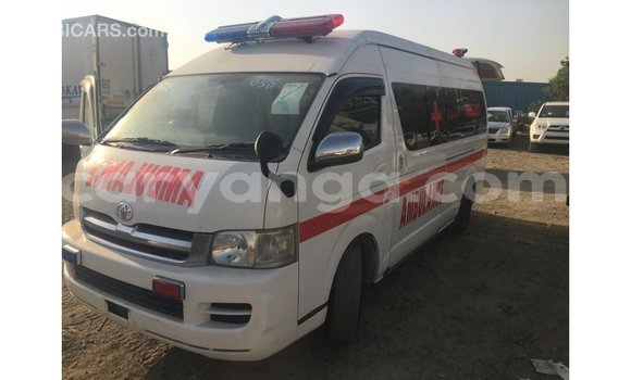 Nunua Imported Toyota Hiace White Gari ndani ya Import - Dubai nchini Malawi Nunua Imported Toyota Hiace White Gari ndani ya Import - Dubai nchini Malawi