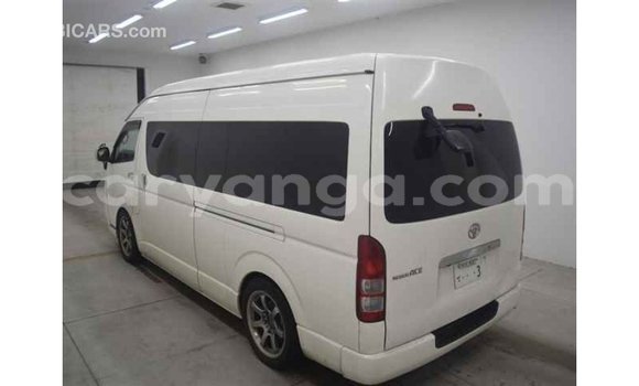 Acheter Import Voiture Toyota Hiace Blanc à Import - Dubai, Malawi Acheter Import Voiture Toyota Hiace Blanc à Import - Dubai, Malawi
