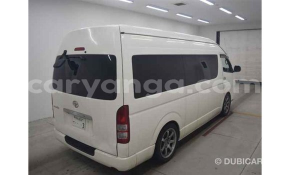 Acheter Import Voiture Toyota Hiace Blanc à Import - Dubai, Malawi Acheter Import Voiture Toyota Hiace Blanc à Import - Dubai, Malawi
