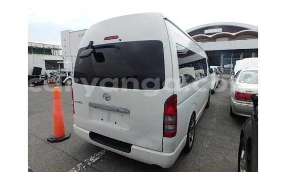 Acheter Import Voiture Toyota Hiace Blanc à Import - Dubai, Malawi Acheter Import Voiture Toyota Hiace Blanc à Import - Dubai, Malawi