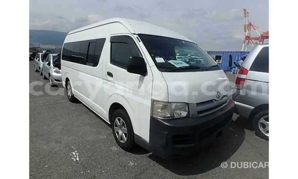 Acheter Import Voiture Toyota Hiace Blanc à Import - Dubai, Malawi Acheter Import Voiture Toyota Hiace Blanc à Import - Dubai, Malawi