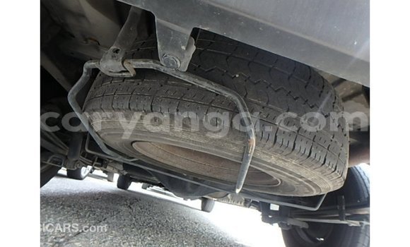 Acheter Import Voiture Toyota Hiace Blanc à Import - Dubai, Malawi Acheter Import Voiture Toyota Hiace Blanc à Import - Dubai, Malawi