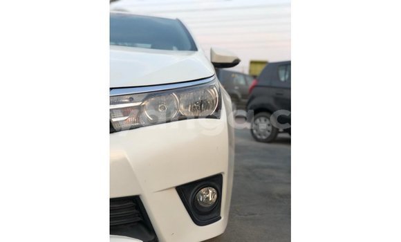 Nunua Imported Toyota Corolla White Gari ndani ya Import - Dubai nchini Malawi Nunua Imported Toyota Corolla White Gari ndani ya Import - Dubai nchini Malawi