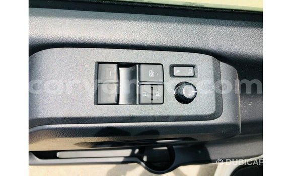 Acheter Import Voiture Toyota Hiace Blanc à Import - Dubai, Malawi Acheter Import Voiture Toyota Hiace Blanc à Import - Dubai, Malawi