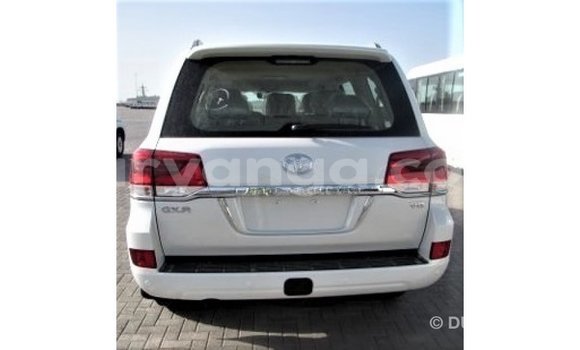 Buy Import Toyota Land Cruiser White Car in Import - Dubai in Malawi Buy Import Toyota Land Cruiser White Car in Import - Dubai in Malawi