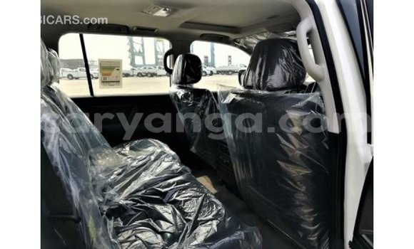 Buy Import Toyota Land Cruiser White Car in Import - Dubai in Malawi Buy Import Toyota Land Cruiser White Car in Import - Dubai in Malawi