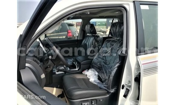 Buy Import Toyota Land Cruiser White Car in Import - Dubai in Malawi Buy Import Toyota Land Cruiser White Car in Import - Dubai in Malawi