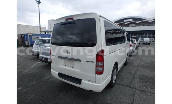 Nunua Imported Toyota Hiace White Gari ndani ya Import - Dubai nchini Malawi Nunua Imported Toyota Hiace White Gari ndani ya Import - Dubai nchini Malawi
