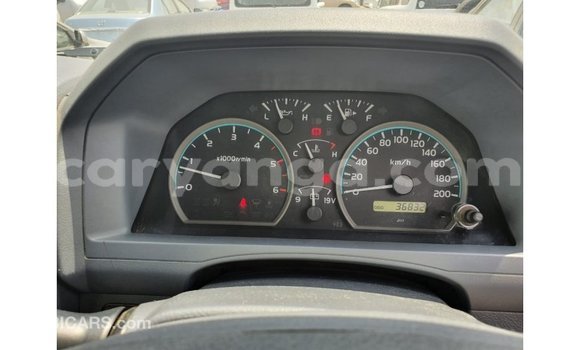 Acheter Import Voiture Toyota Land Cruiser Blanc à Import - Dubai, Malawi Acheter Import Voiture Toyota Land Cruiser Blanc à Import - Dubai, Malawi