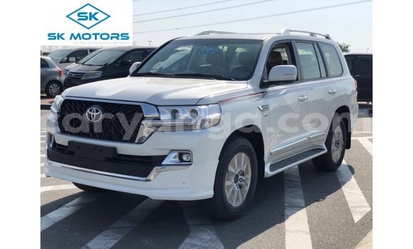 Nunua Imported Toyota Land Cruiser White Gari ndani ya Import - Dubai nchini Malawi Nunua Imported Toyota Land Cruiser White Gari ndani ya Import - Dubai nchini Malawi