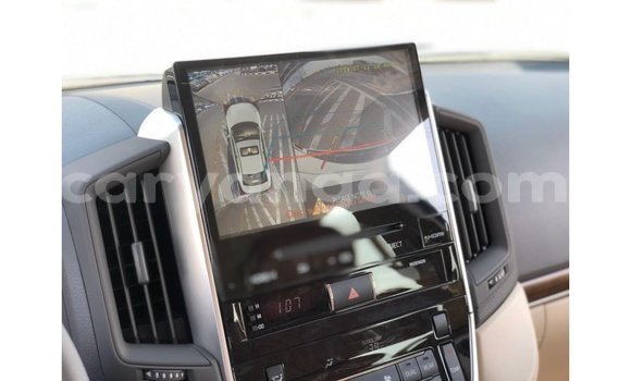 Nunua Imported Toyota Land Cruiser White Gari ndani ya Import - Dubai nchini Malawi Nunua Imported Toyota Land Cruiser White Gari ndani ya Import - Dubai nchini Malawi