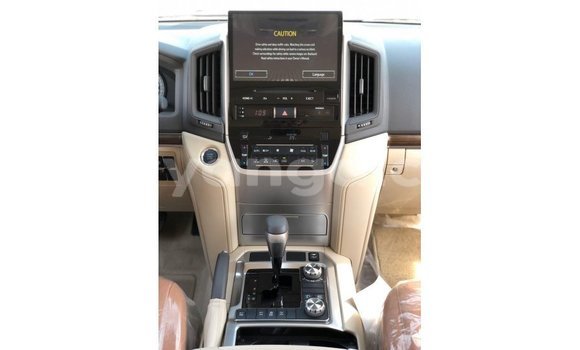 Nunua Imported Toyota Land Cruiser White Gari ndani ya Import - Dubai nchini Malawi Nunua Imported Toyota Land Cruiser White Gari ndani ya Import - Dubai nchini Malawi