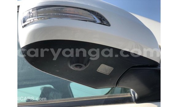 Nunua Imported Toyota Land Cruiser White Gari ndani ya Import - Dubai nchini Malawi Nunua Imported Toyota Land Cruiser White Gari ndani ya Import - Dubai nchini Malawi