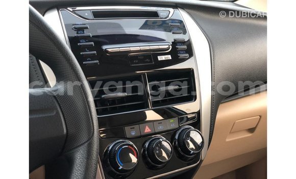 Acheter Import Voiture Toyota Yaris Blanc à Import - Dubai, Malawi Acheter Import Voiture Toyota Yaris Blanc à Import - Dubai, Malawi