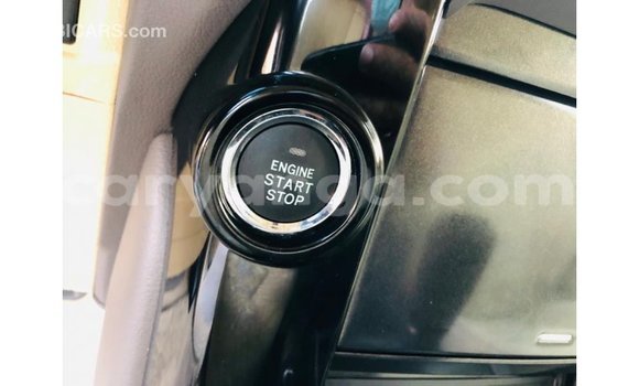 Acheter Import Voiture Toyota Prado Blanc à Import - Dubai, Malawi Acheter Import Voiture Toyota Prado Blanc à Import - Dubai, Malawi