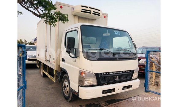 Nunua Imported Mitsubishi Canter White Gari ndani ya Import - Dubai nchini Malawi Nunua Imported Mitsubishi Canter White Gari ndani ya Import - Dubai nchini Malawi