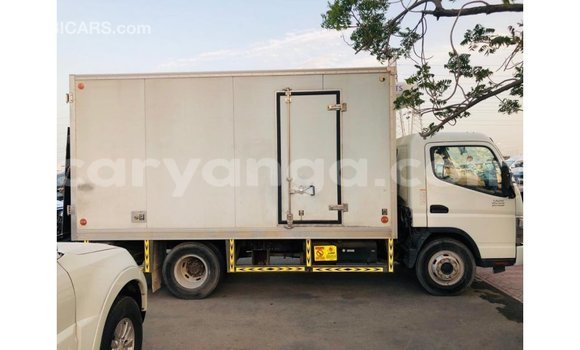 Nunua Imported Mitsubishi Canter White Gari ndani ya Import - Dubai nchini Malawi Nunua Imported Mitsubishi Canter White Gari ndani ya Import - Dubai nchini Malawi