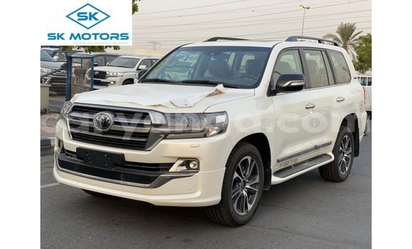 Nunua Imported Toyota Land Cruiser White Gari ndani ya Import - Dubai nchini Malawi Nunua Imported Toyota Land Cruiser White Gari ndani ya Import - Dubai nchini Malawi