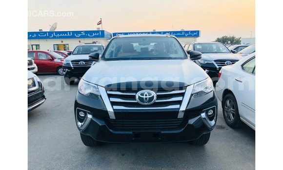 Nunua Imported Toyota Fortuner Black Gari ndani ya Import - Dubai nchini Malawi Nunua Imported Toyota Fortuner Black Gari ndani ya Import - Dubai nchini Malawi