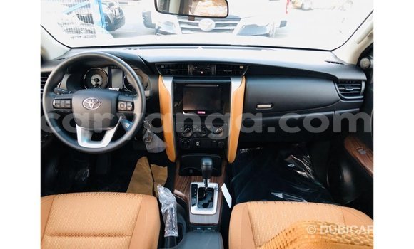 Nunua Imported Toyota Fortuner Black Gari ndani ya Import - Dubai nchini Malawi Nunua Imported Toyota Fortuner Black Gari ndani ya Import - Dubai nchini Malawi