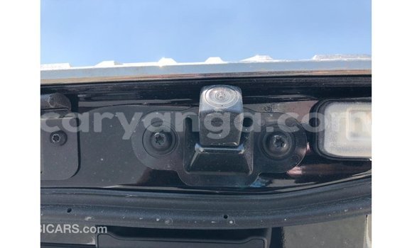 Nunua Imported Toyota Land Cruiser Black Gari ndani ya Import - Dubai nchini Malawi Nunua Imported Toyota Land Cruiser Black Gari ndani ya Import - Dubai nchini Malawi