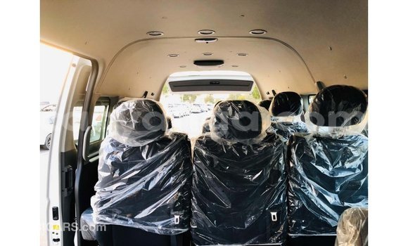 Nunua Imported Foton Tunland White Gari ndani ya Import - Dubai nchini Malawi Nunua Imported Foton Tunland White Gari ndani ya Import - Dubai nchini Malawi