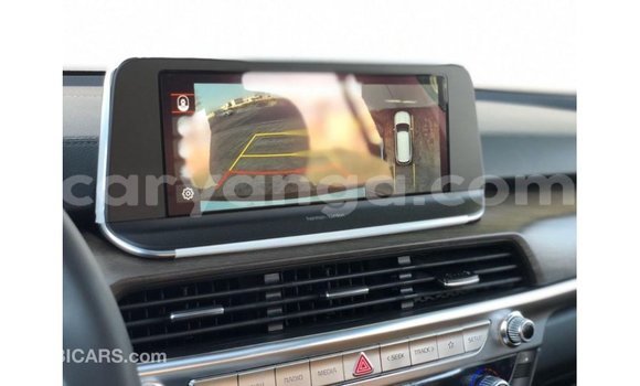 Buy Import Kia Carens White Car in Import - Dubai in Malawi Buy Import Kia Carens White Car in Import - Dubai in Malawi