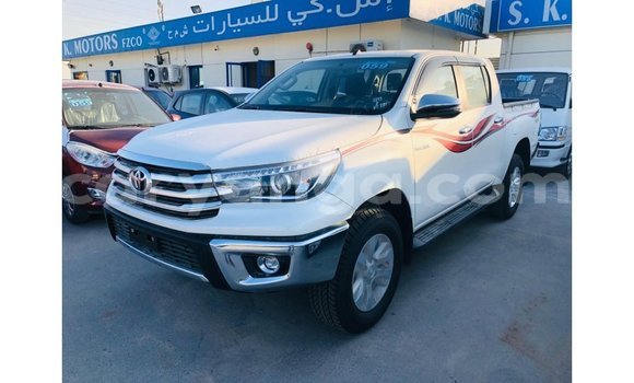Nunua Imported Toyota Hilux White Gari ndani ya Import - Dubai nchini Malawi Nunua Imported Toyota Hilux White Gari ndani ya Import - Dubai nchini Malawi