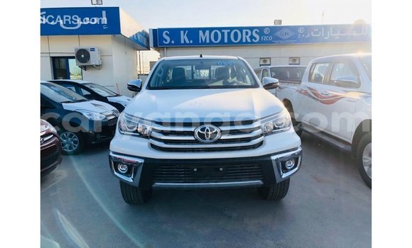 Nunua Imported Toyota Hilux White Gari ndani ya Import - Dubai nchini Malawi Nunua Imported Toyota Hilux White Gari ndani ya Import - Dubai nchini Malawi