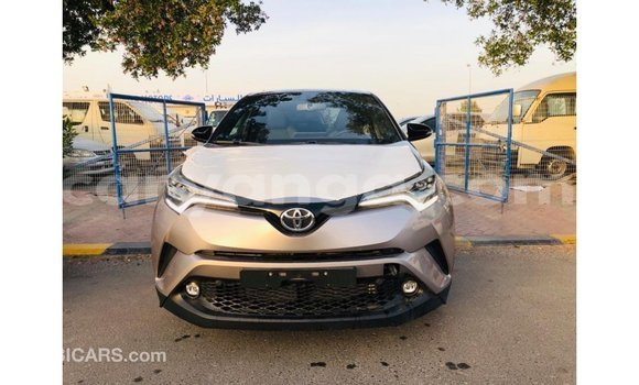 Acheter Import Voiture Toyota C-HR Autre à Import - Dubai, Malawi Acheter Import Voiture Toyota C-HR Autre à Import - Dubai, Malawi