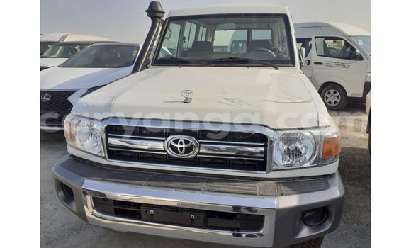 Buy Import Toyota Land Cruiser White Car in Import - Dubai in Malawi Buy Import Toyota Land Cruiser White Car in Import - Dubai in Malawi