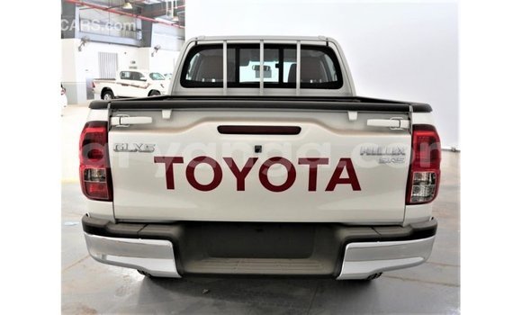 Buy Import Toyota Hilux White Car in Import - Dubai in Malawi Buy Import Toyota Hilux White Car in Import - Dubai in Malawi
