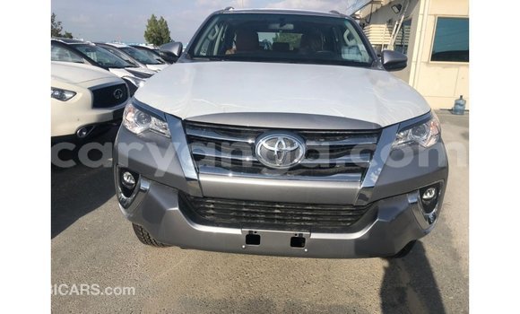 Nunua Imported Toyota Fortuner Other Gari ndani ya Import - Dubai nchini Malawi Nunua Imported Toyota Fortuner Other Gari ndani ya Import - Dubai nchini Malawi