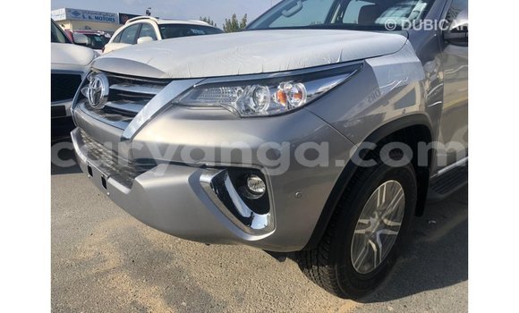 Nunua Imported Toyota Fortuner Other Gari ndani ya Import - Dubai nchini Malawi Nunua Imported Toyota Fortuner Other Gari ndani ya Import - Dubai nchini Malawi