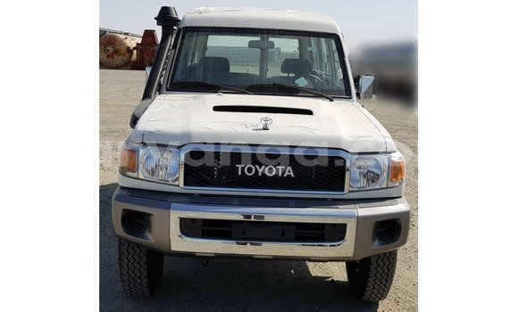 Buy Import Toyota Land Cruiser White Car in Import - Dubai in Malawi Buy Import Toyota Land Cruiser White Car in Import - Dubai in Malawi