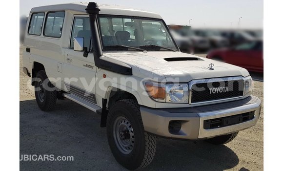 Buy Import Toyota Land Cruiser White Car in Import - Dubai in Malawi Buy Import Toyota Land Cruiser White Car in Import - Dubai in Malawi