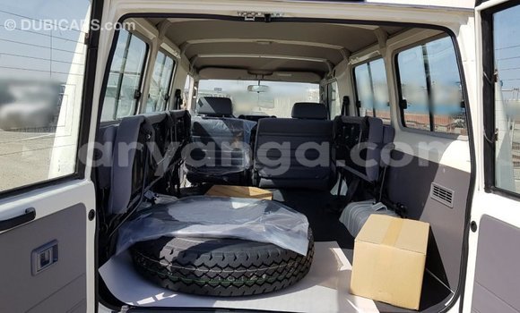 Buy Import Toyota Land Cruiser White Car in Import - Dubai in Malawi Buy Import Toyota Land Cruiser White Car in Import - Dubai in Malawi