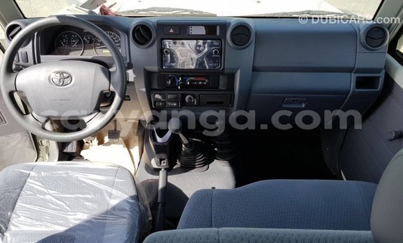Buy Import Toyota Land Cruiser White Car in Import - Dubai in Malawi Buy Import Toyota Land Cruiser White Car in Import - Dubai in Malawi